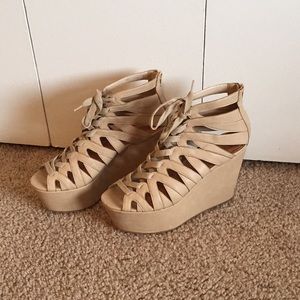 💛Last Chance💛ASOS tan wedge platforms